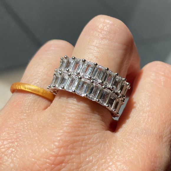 Gorgeous eternity band rings - Picture 14 of 15